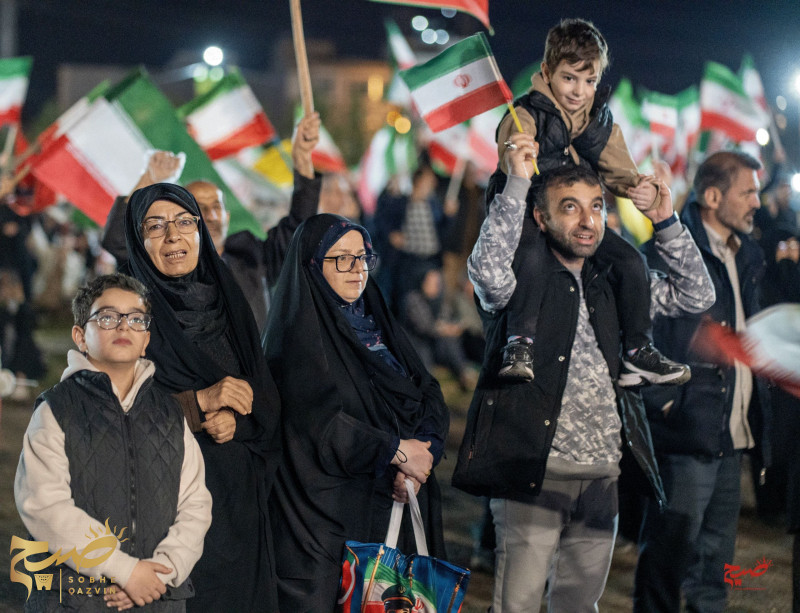 وحدت و همبستگی؛ رمز عبور از پیچ تاریخی
