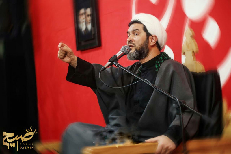 تربیت نسل صالح از دامان مادران آغاز می‌شود