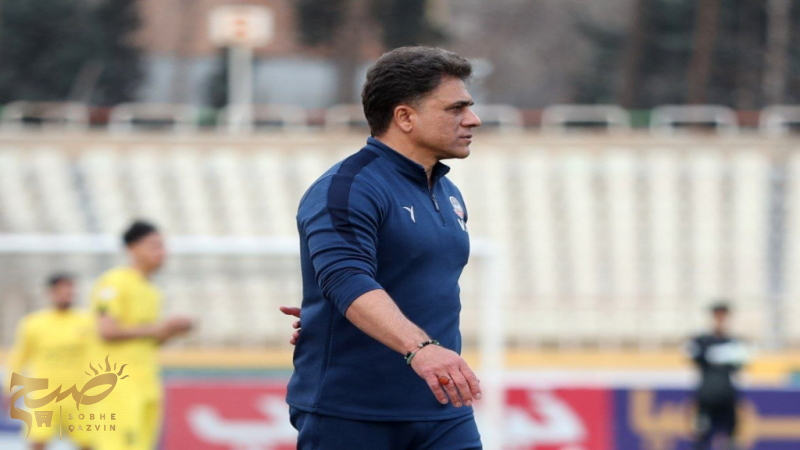 وحید رضایی سرمربی شمسآذر ماند