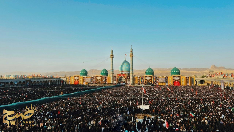 نماز وداع با رهبر شهید در قم اقامه شد